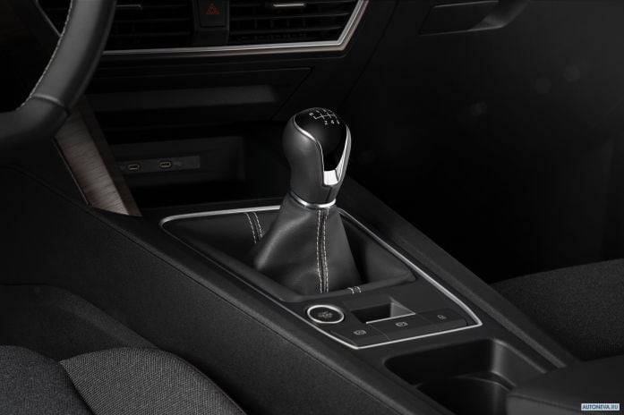 2020 Seat Leon Sportstourer Xcellence - фотография 1 из 34 2020 Seat Leon Sportstourer Xcellence - фотография 1 из 34