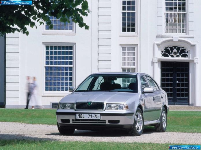 2001 Skoda Octavia - фотография 3 из 10
