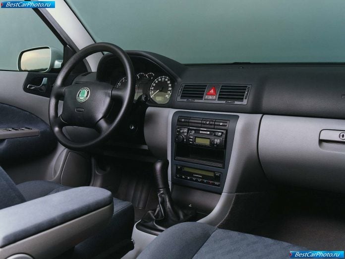 2001 Skoda Octavia - фотография 8 из 10