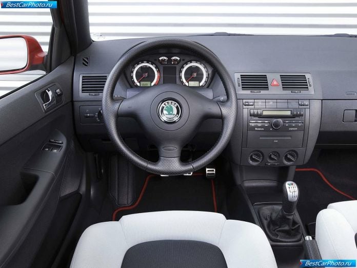 2003 Skoda Fabia Rs - фотография 8 из 14 2003 Skoda Fabia Rs - фотография 8 из 14