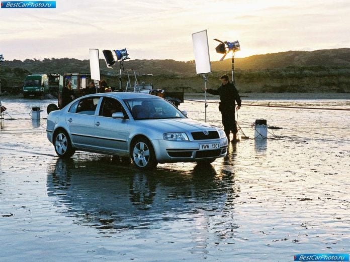 2003 Skoda Superb - фотография 11 из 34 2003 Skoda Superb - фотография 11 из 34