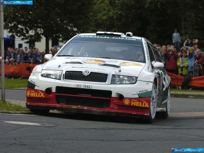 2005 Skoda Fabia Wrc 05 - фотография 3 из 4