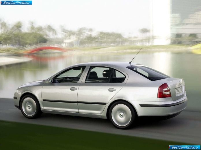 2005 Skoda Octavia - фотография 23 из 53