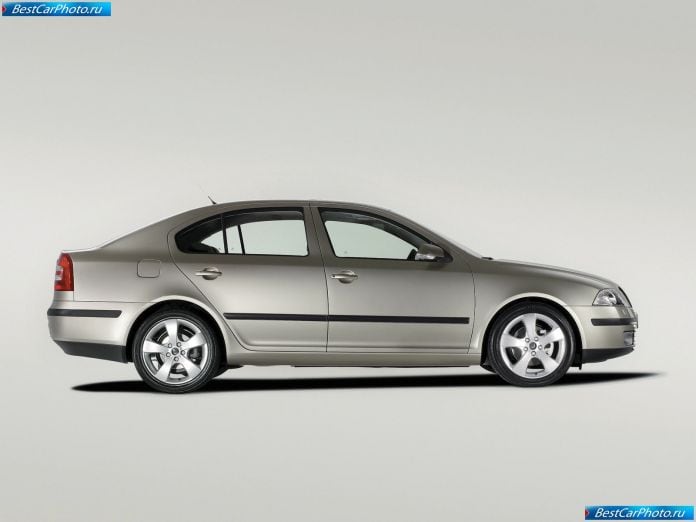 2005 Skoda Octavia - фотография 28 из 53