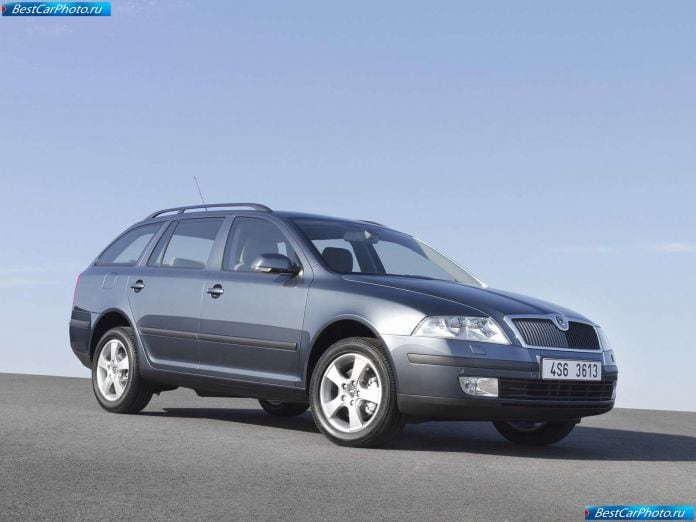 2005 Skoda Octavia Combi 4x4 - фотография 1 из 29 2005 Skoda Octavia Combi 4x4 - фотография 1 из 29
