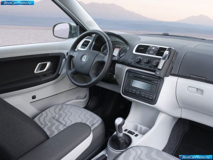2007 Skoda Fabia - фотография 20 из 22 2007 Skoda Fabia - фотография 20 из 22