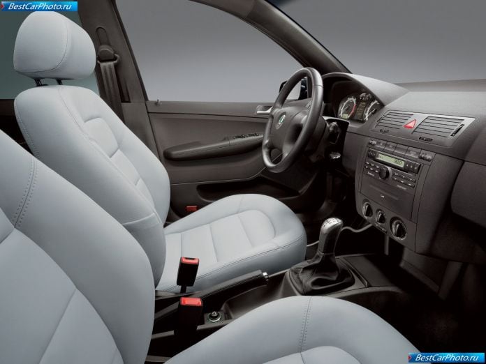 2007 Skoda Fabia - фотография 22 из 22 2007 Skoda Fabia - фотография 22 из 22