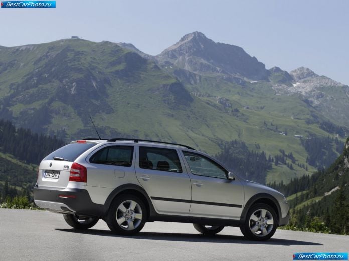2007 Skoda Octavia Scout - фотография 10 из 25