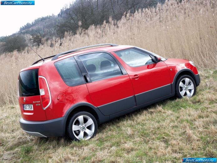 2007 Skoda Roomster Scout - фотография 18 из 23