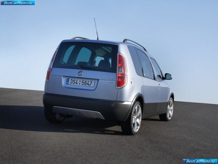 2007 Skoda Roomster Scout - фотография 21 из 23