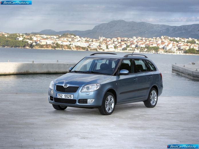 2008 Skoda Fabia Combi - фотография 16 из 140 2008 Skoda Fabia Combi - фотография 16 из 140