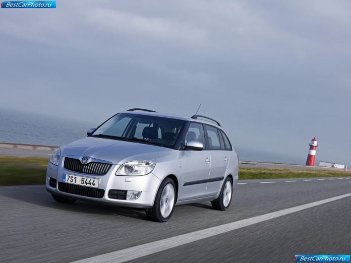 2008 Skoda Fabia Combi - фотография 29 из 140 2008 Skoda Fabia Combi - фотография 29 из 140
