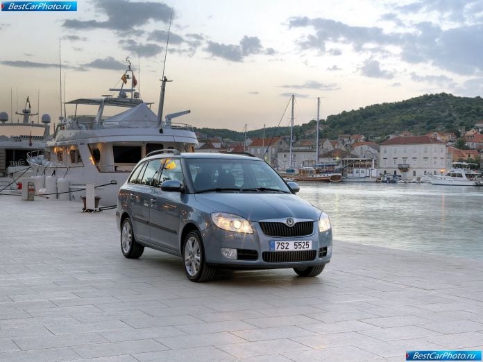 2008 Skoda Fabia Combi - фотография 32 из 140