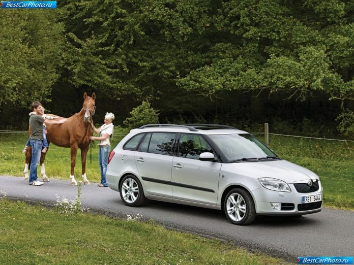 2008 Skoda Fabia Combi - фотография 38 из 140 2008 Skoda Fabia Combi - фотография 38 из 140