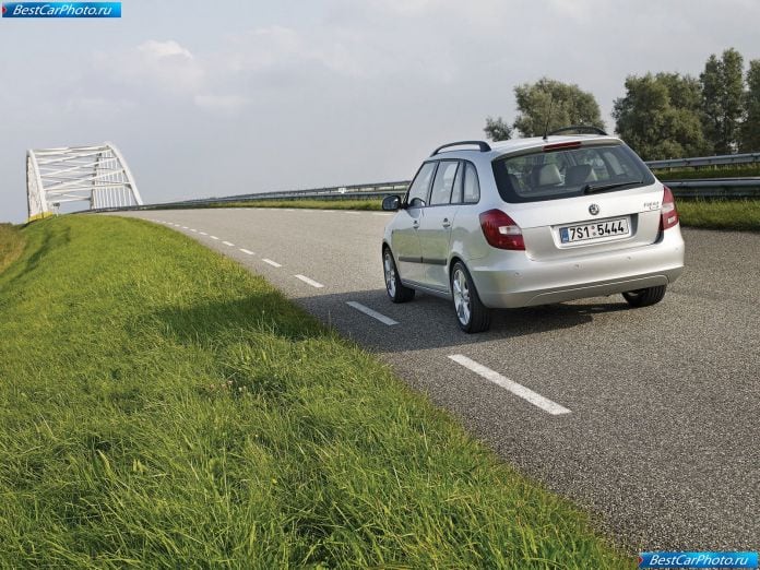2008 Skoda Fabia Combi - фотография 102 из 140 2008 Skoda Fabia Combi - фотография 102 из 140