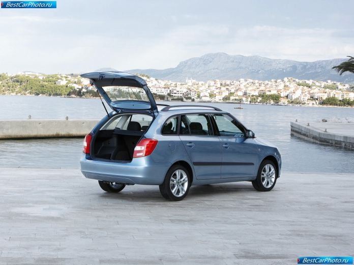 2008 Skoda Fabia Combi - фотография 108 из 140 2008 Skoda Fabia Combi - фотография 108 из 140
