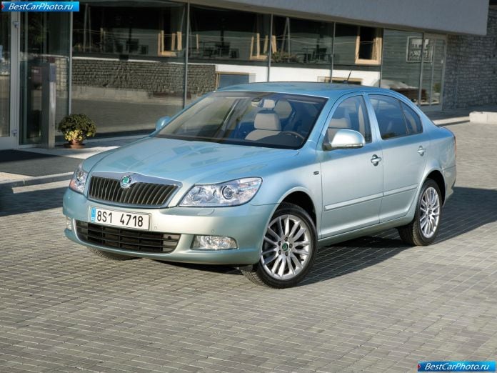 2009 Skoda Octavia - фотография 10 из 61