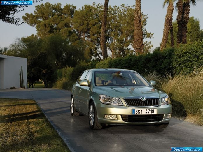 2009 Skoda Octavia - фотография 17 из 61