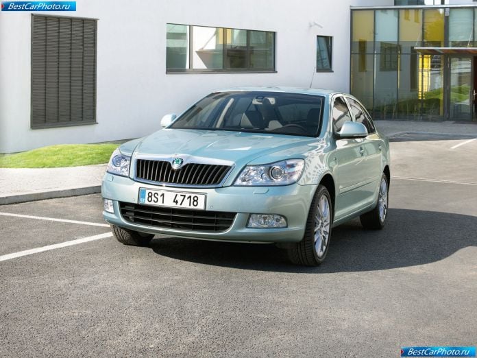2009 Skoda Octavia - фотография 21 из 61 2009 Skoda Octavia - фотография 21 из 61