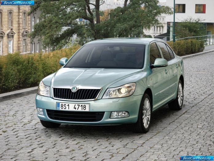2009 Skoda Octavia - фотография 25 из 61 2009 Skoda Octavia - фотография 25 из 61
