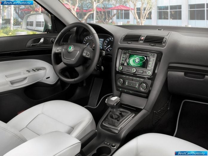 2009 Skoda Octavia - фотография 50 из 61