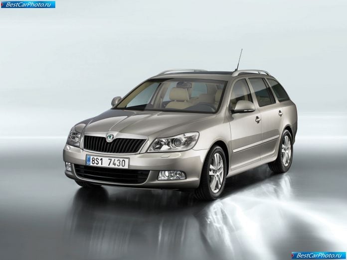 2009 Skoda Octavia Combi - фотография 11 из 16