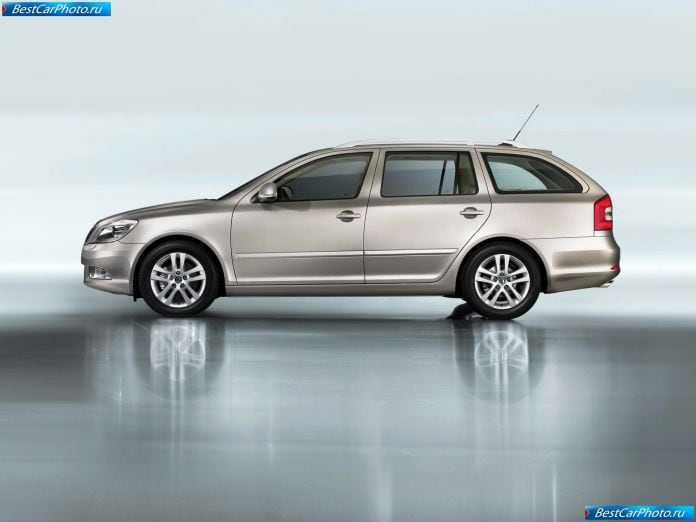 2009 Skoda Octavia Combi - фотография 12 из 16