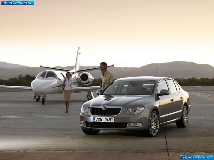 2009 Skoda Superb - фотография 8 из 81