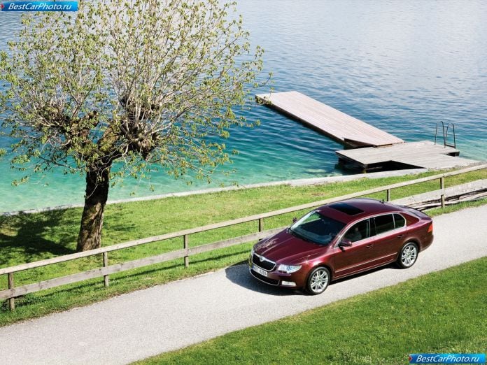 2009 Skoda Superb - фотография 10 из 81