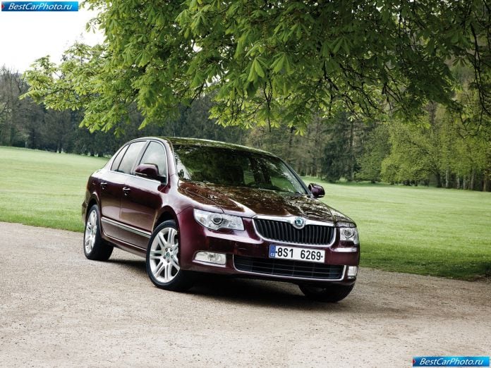 2009 Skoda Superb - фотография 11 из 81 2009 Skoda Superb - фотография 11 из 81