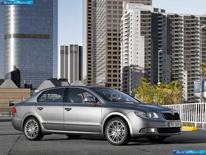 2009 Skoda Superb - фотография 14 из 81 2009 Skoda Superb - фотография 14 из 81