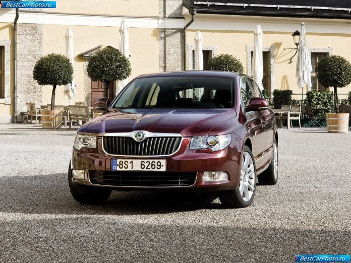 2009 Skoda Superb - фотография 24 из 81