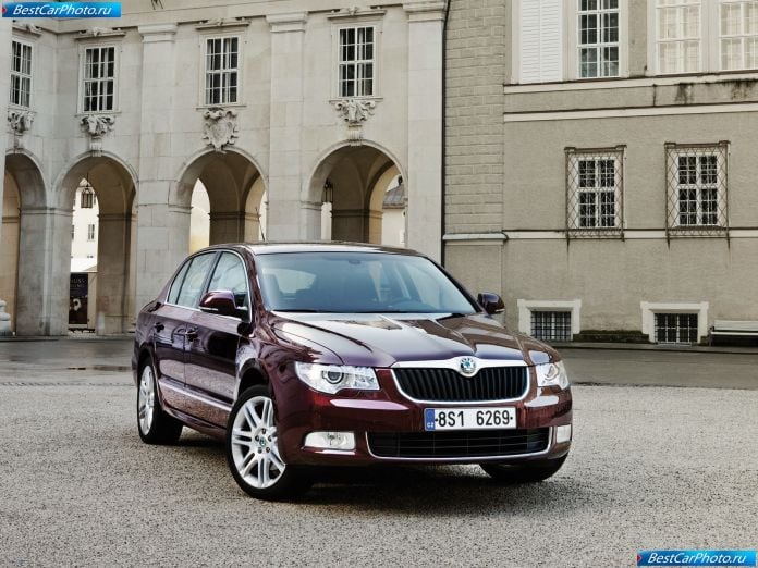 2009 Skoda Superb - фотография 25 из 81