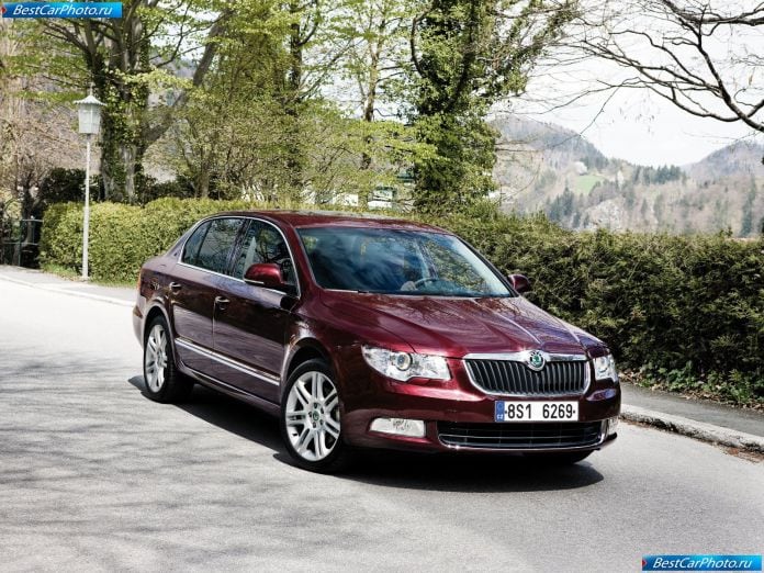 2009 Skoda Superb - фотография 26 из 81