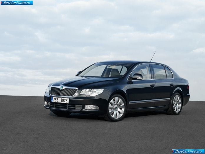 2009 Skoda Superb - фотография 30 из 81