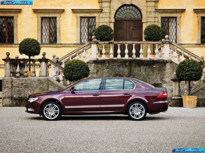 2009 Skoda Superb - фотография 35 из 81 2009 Skoda Superb - фотография 35 из 81