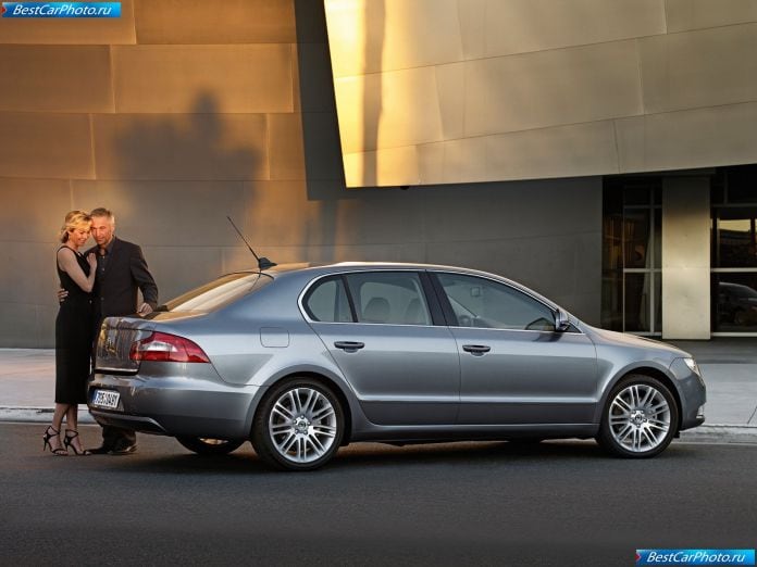 2009 Skoda Superb - фотография 41 из 81 2009 Skoda Superb - фотография 41 из 81