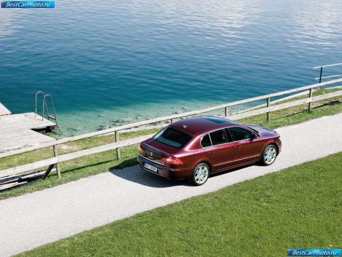 2009 Skoda Superb - фотография 48 из 81 2009 Skoda Superb - фотография 48 из 81