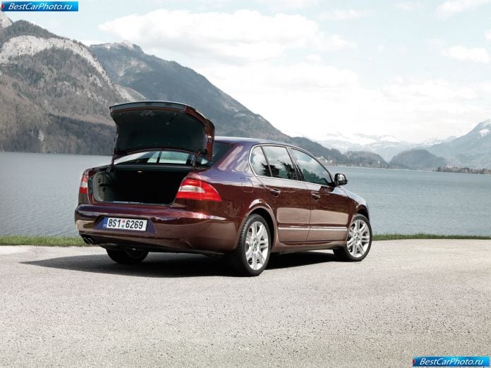 2009 Skoda Superb - фотография 61 из 81 2009 Skoda Superb - фотография 61 из 81