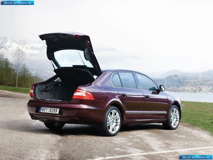 2009 Skoda Superb - фотография 64 из 81 2009 Skoda Superb - фотография 64 из 81