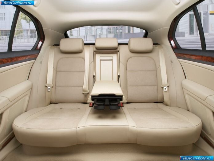 2009 Skoda Superb - фотография 74 из 81 2009 Skoda Superb - фотография 74 из 81