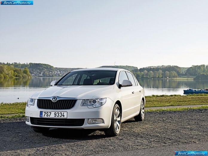 2009 Skoda Superb Greenline - фотография 3 из 25 2009 Skoda Superb Greenline - фотография 3 из 25
