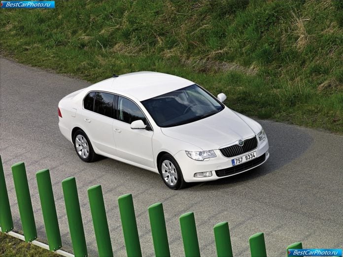 2009 Skoda Superb Greenline - фотография 7 из 25 2009 Skoda Superb Greenline - фотография 7 из 25