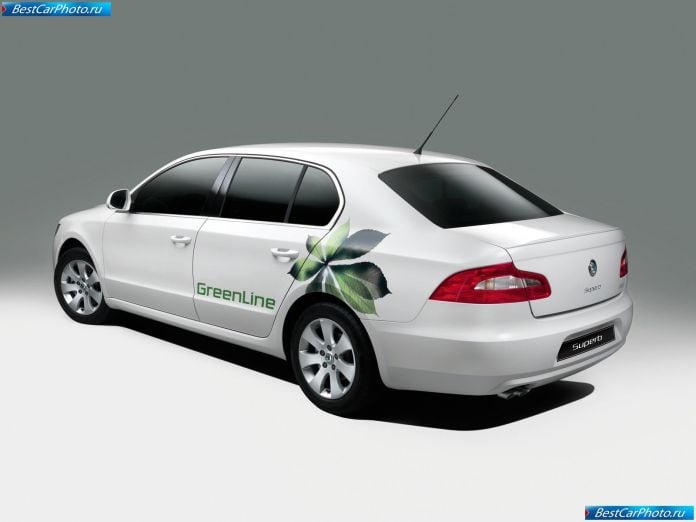 2009 Skoda Superb Greenline - фотография 18 из 25