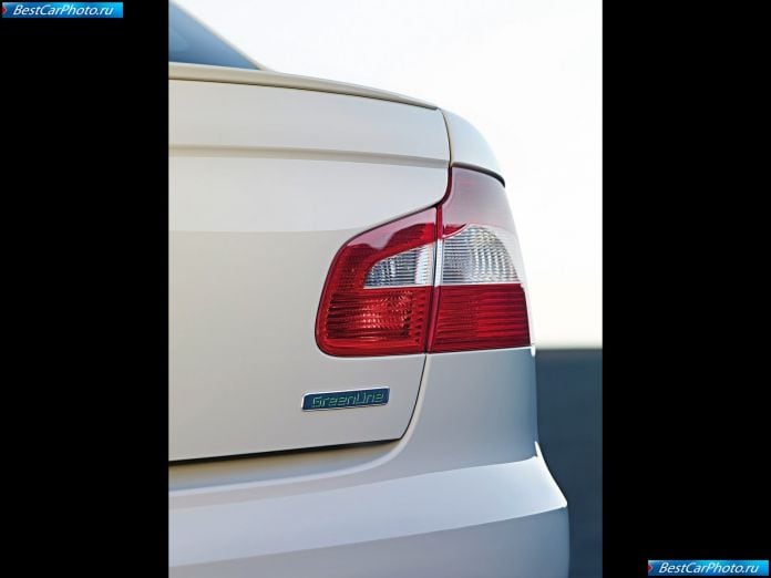 2009 Skoda Superb Greenline - фотография 25 из 25 2009 Skoda Superb Greenline - фотография 25 из 25