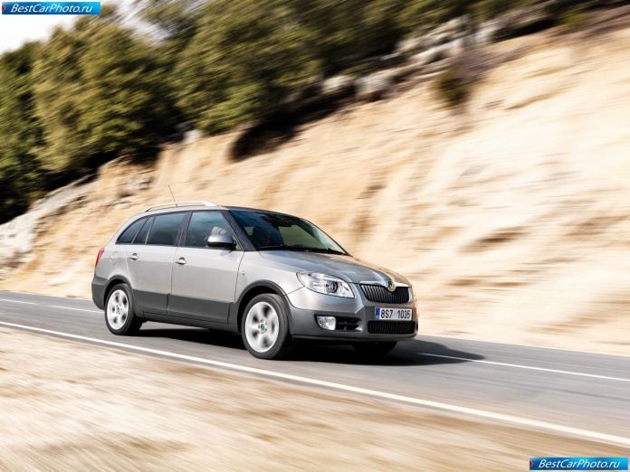 2010 Skoda Fabia Scout - фотография 7 из 30 2010 Skoda Fabia Scout - фотография 7 из 30