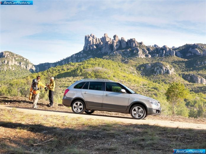 2010 Skoda Fabia Scout - фотография 12 из 30 2010 Skoda Fabia Scout - фотография 12 из 30