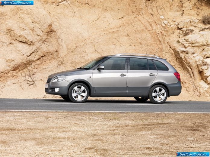 2010 Skoda Fabia Scout - фотография 13 из 30 2010 Skoda Fabia Scout - фотография 13 из 30