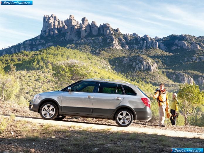 2010 Skoda Fabia Scout - фотография 14 из 30 2010 Skoda Fabia Scout - фотография 14 из 30