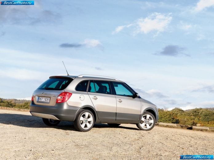 2010 Skoda Fabia Scout - фотография 16 из 30 2010 Skoda Fabia Scout - фотография 16 из 30